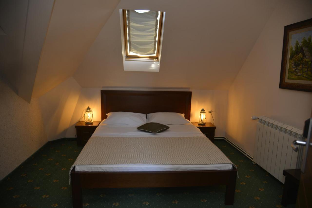 Hotel Trebjesa Nikšić Buitenkant foto