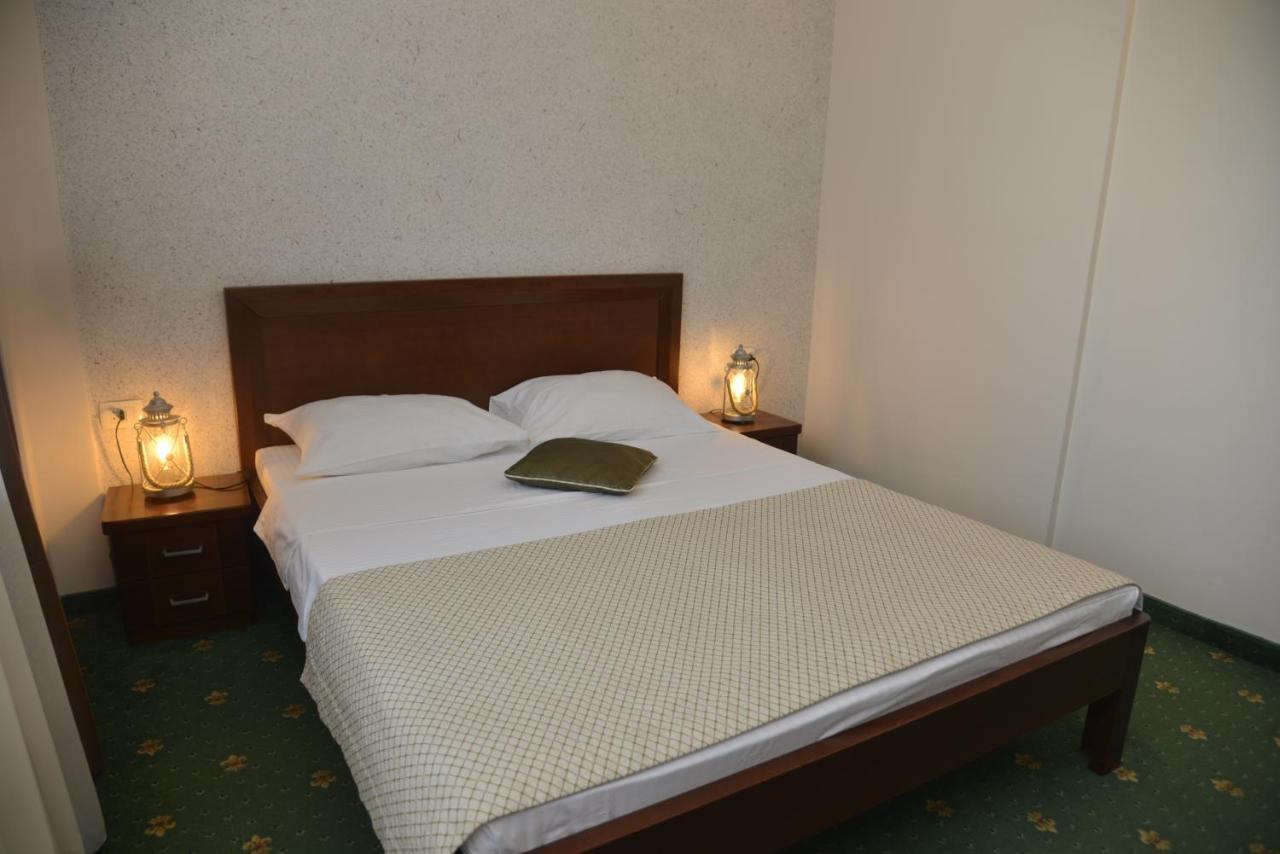 Hotel Trebjesa Nikšić Buitenkant foto