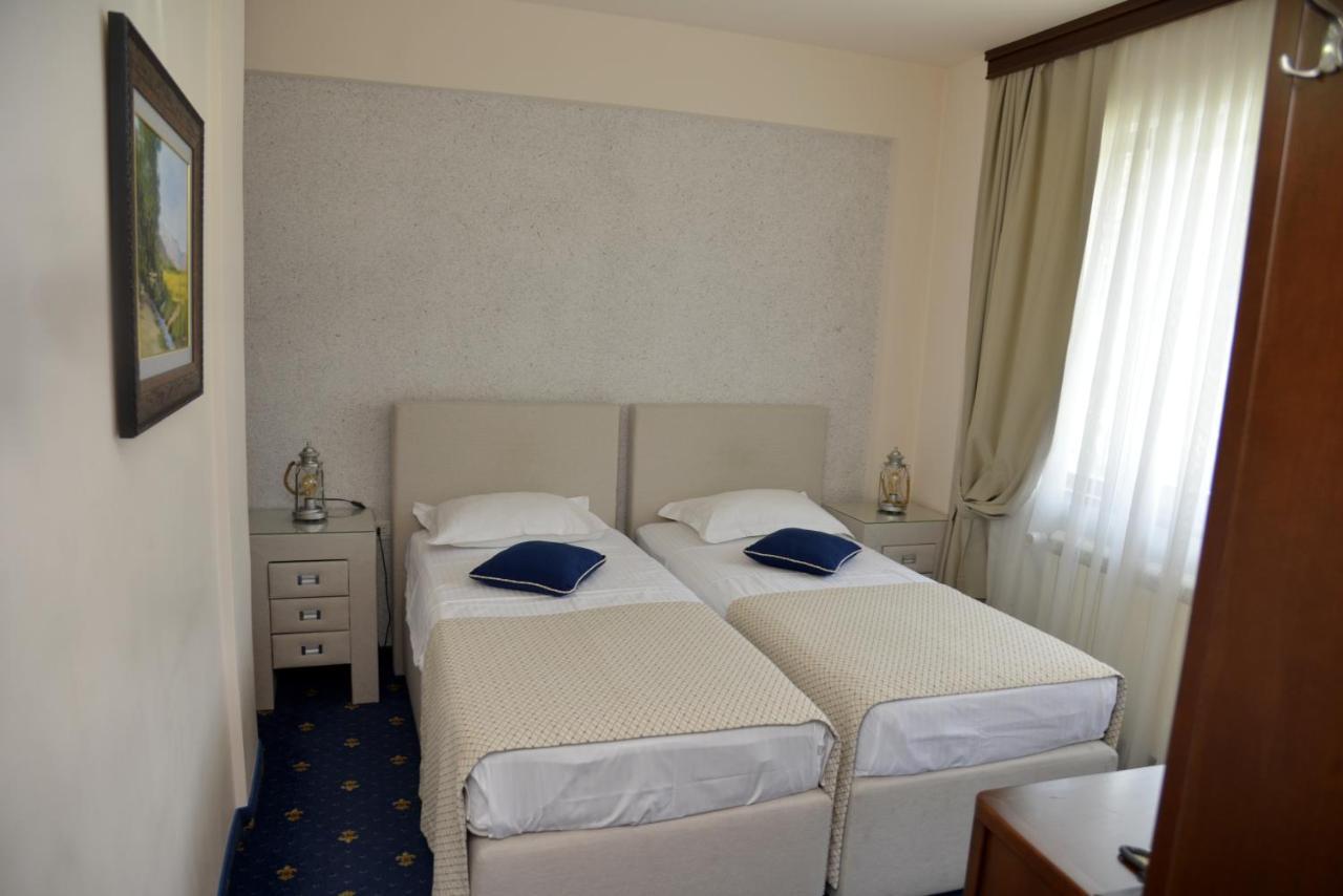 Hotel Trebjesa Nikšić Buitenkant foto