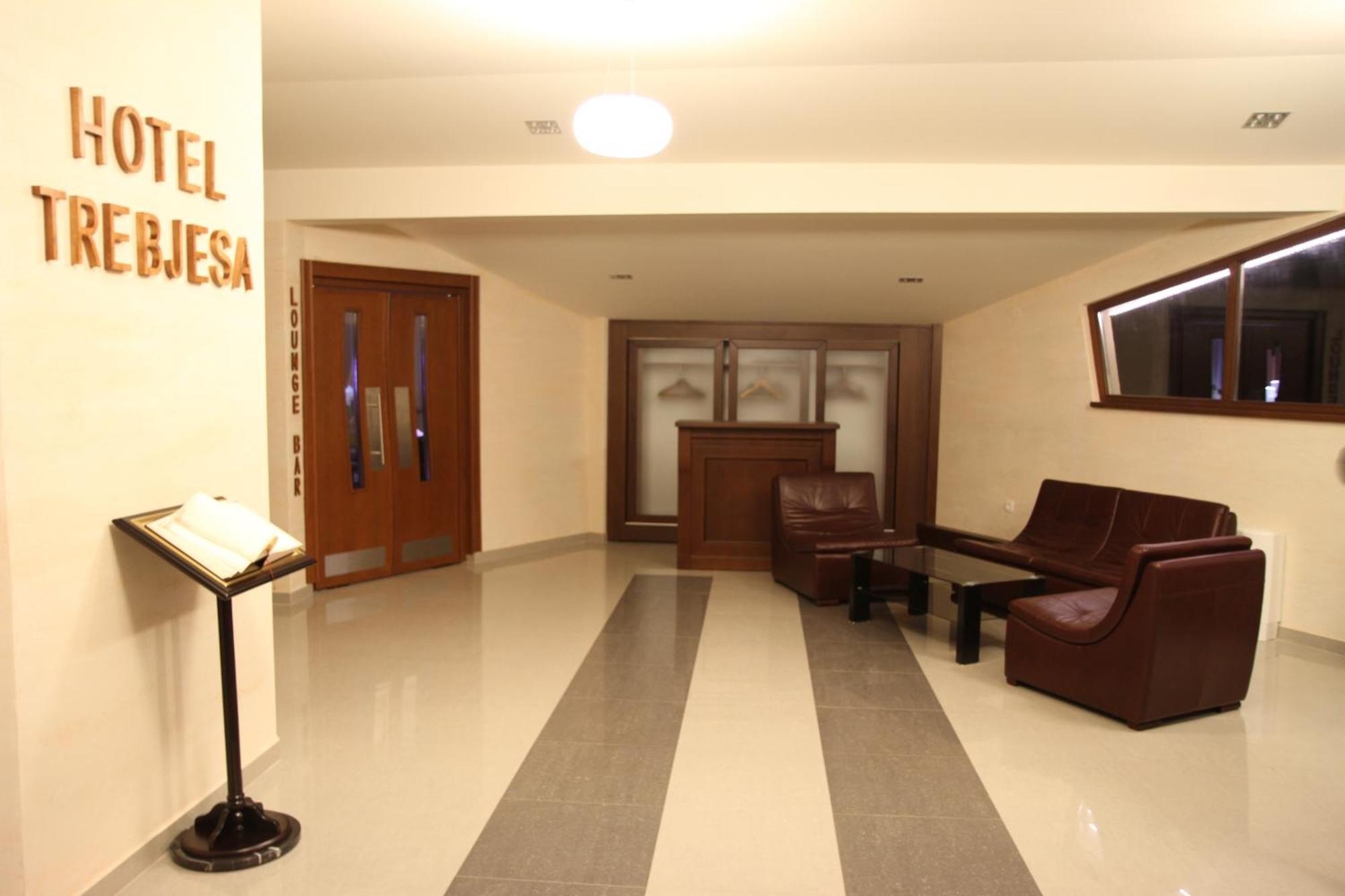 Hotel Trebjesa Nikšić Buitenkant foto