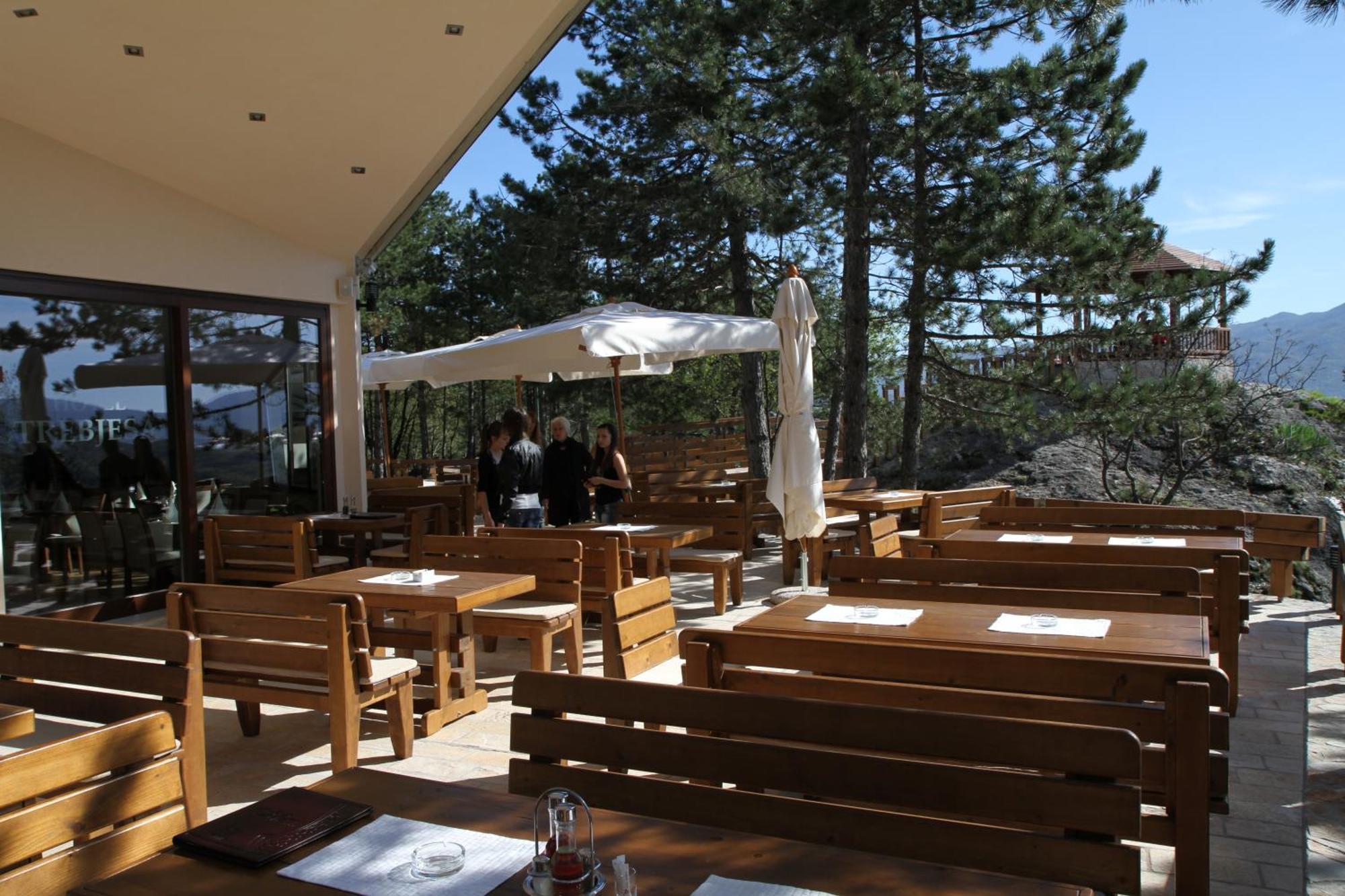 Hotel Trebjesa Nikšić Buitenkant foto