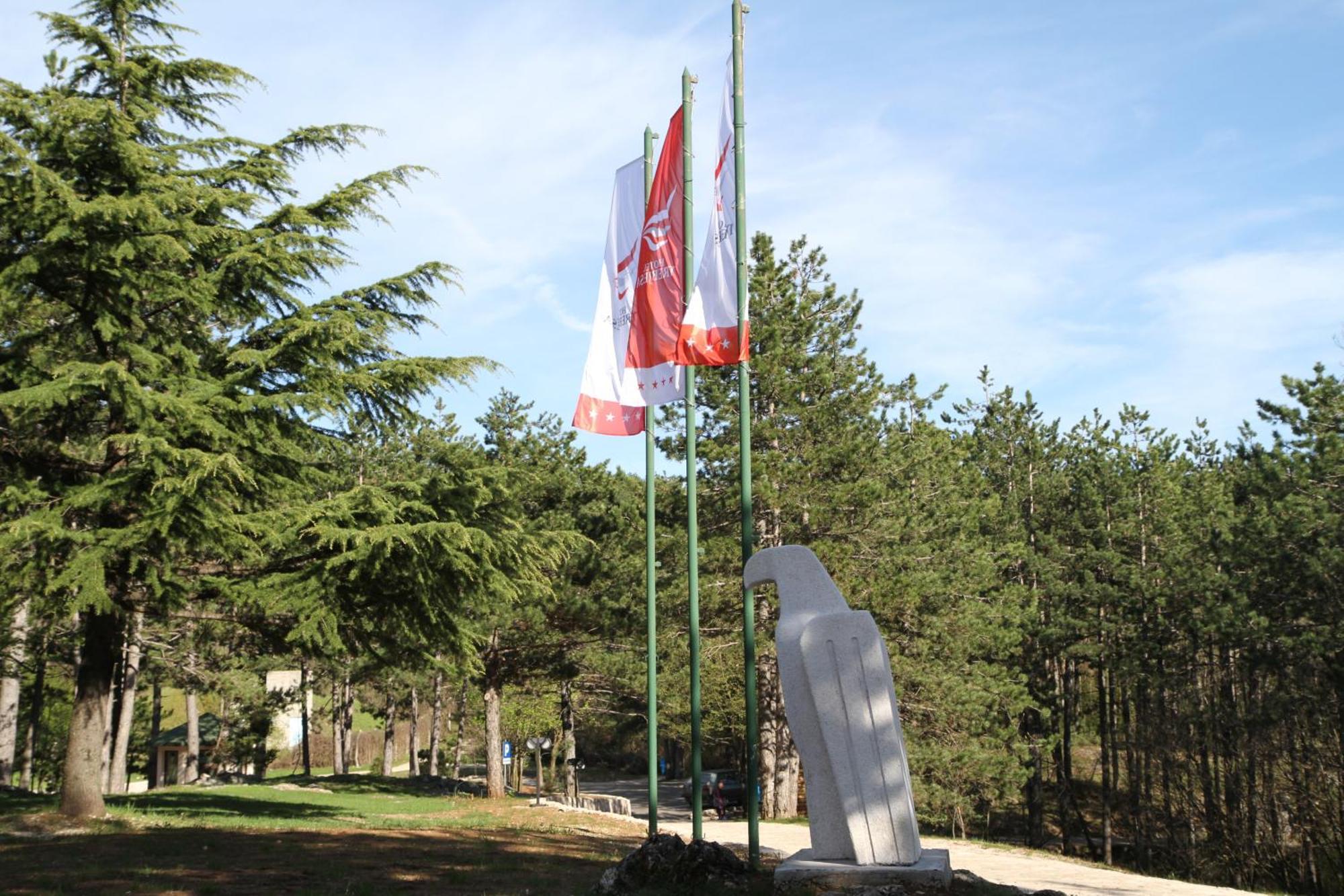 Hotel Trebjesa Nikšić Buitenkant foto