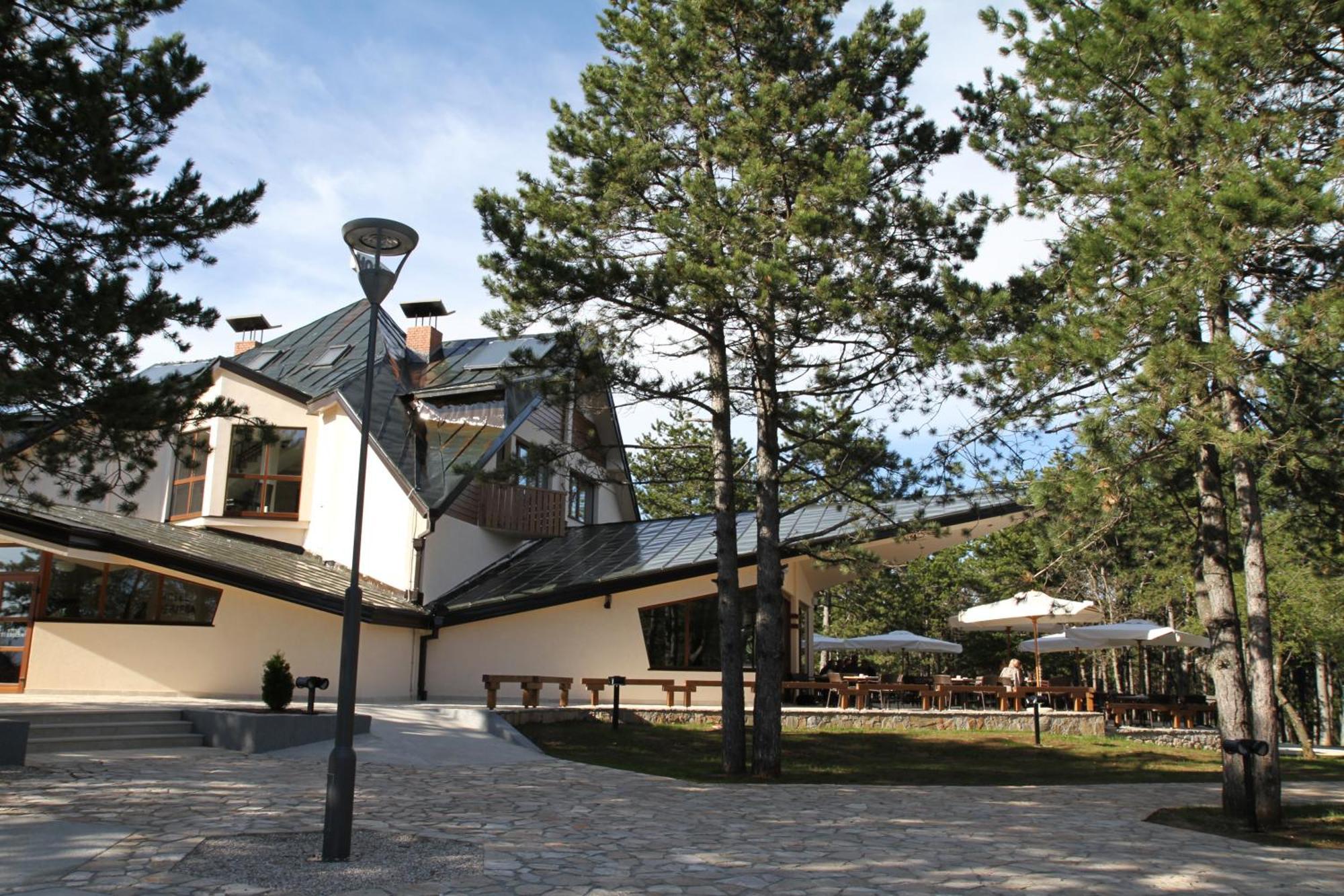 Hotel Trebjesa Nikšić Buitenkant foto