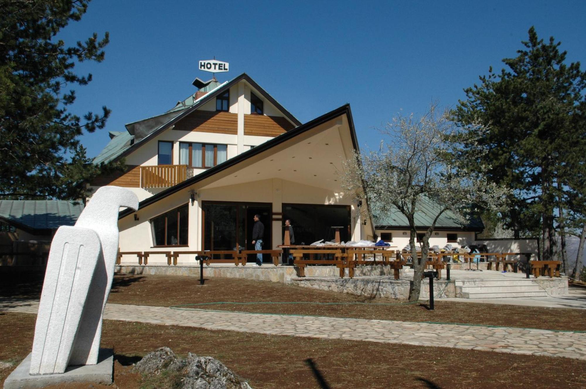 Hotel Trebjesa Nikšić Buitenkant foto