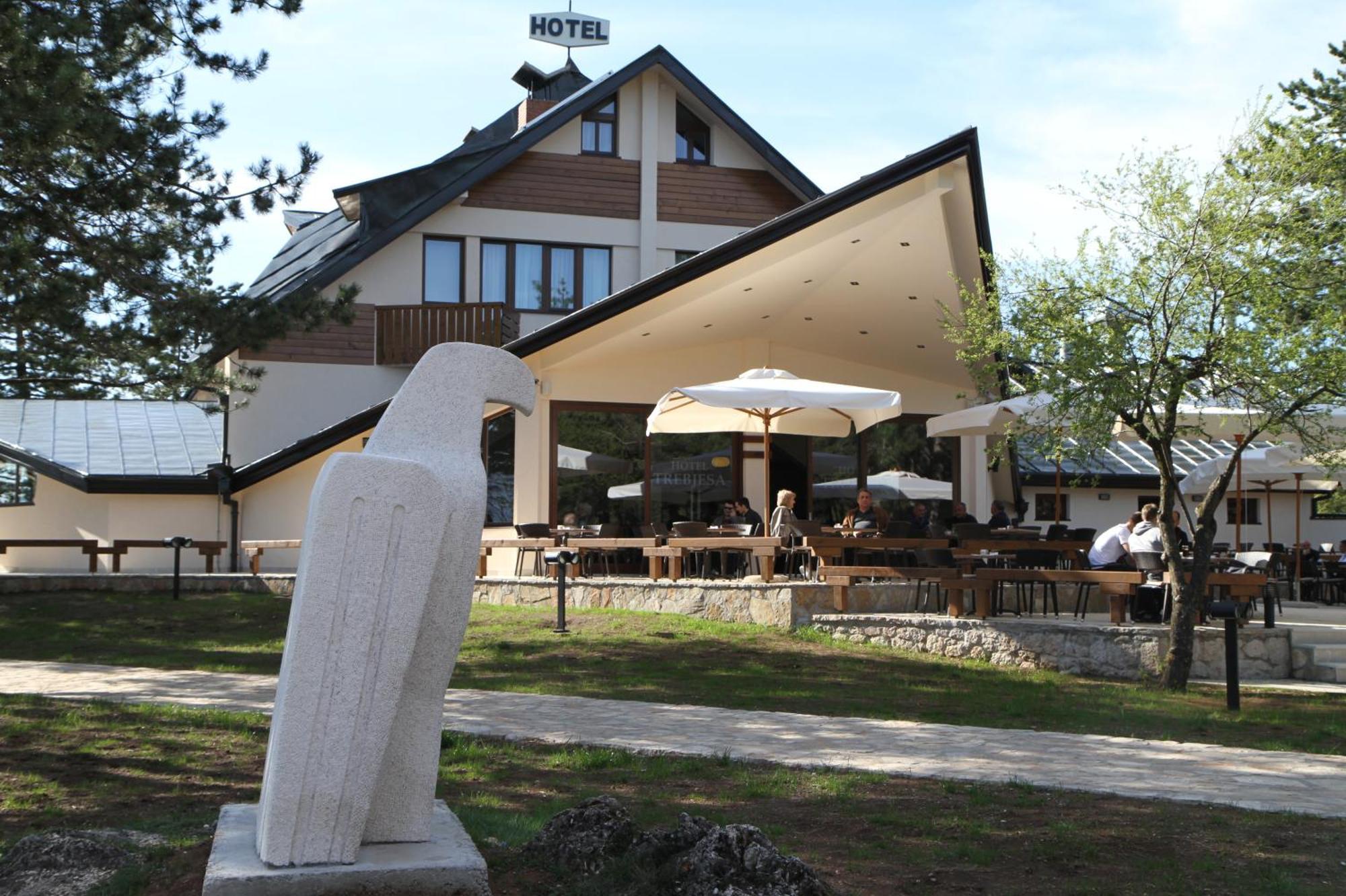 Hotel Trebjesa Nikšić Buitenkant foto