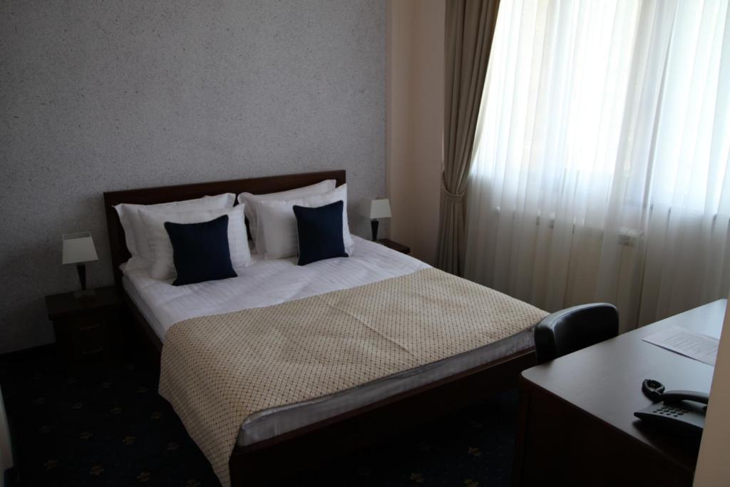 Hotel Trebjesa Nikšić Kamer foto